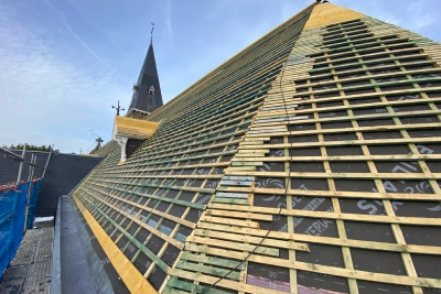 Sodry vous présente sa rénovation de la toiture de l'église d'Embourg en province de Liège.
